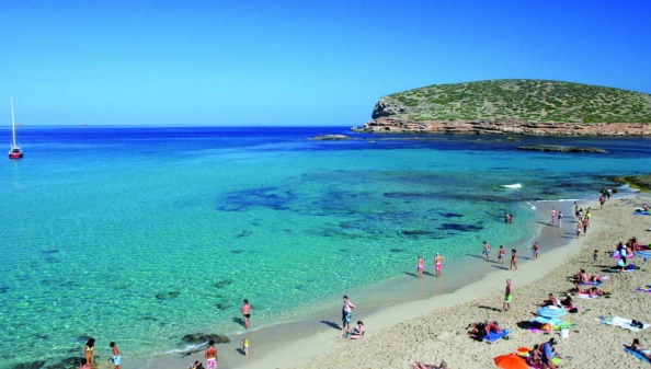 Cala-Conta-Beach-(Platges-de-Comte)-Ibiza.jpg