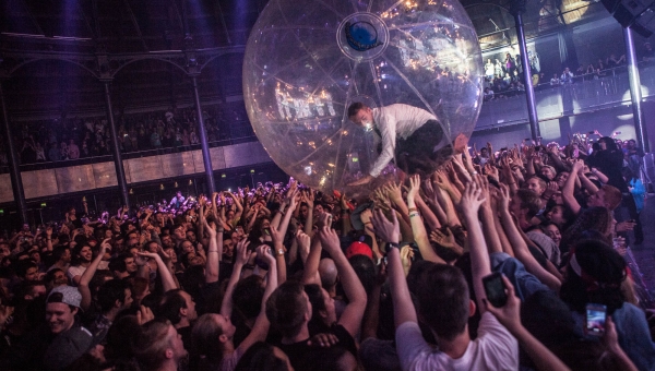 Major Lazer - Roundhouse