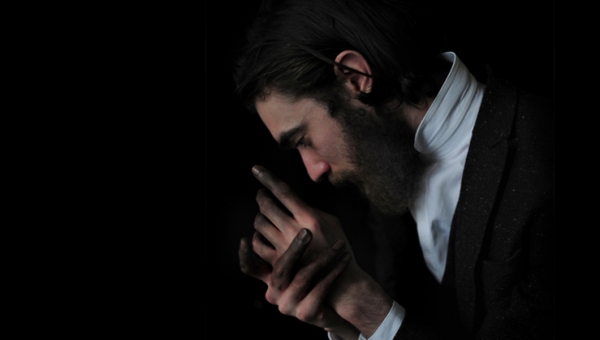 Keaton Henson – In the Round